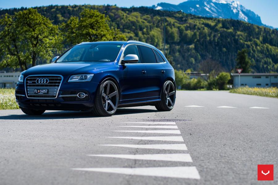  Audi SQ5 on Vossen Wheels (CV3R) 2017 года  (фото 24 из 33)